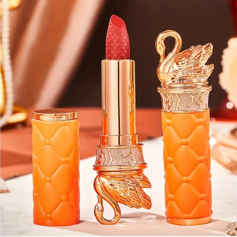 💄 Chic Rose-gold swan quilted decor red lipstick cosmetic